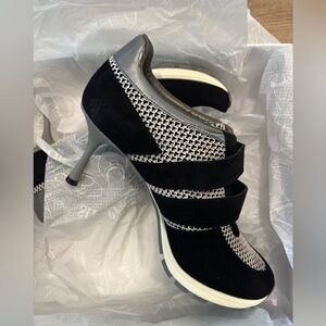 SNEEX The Blake Size 11 Off-White/Black